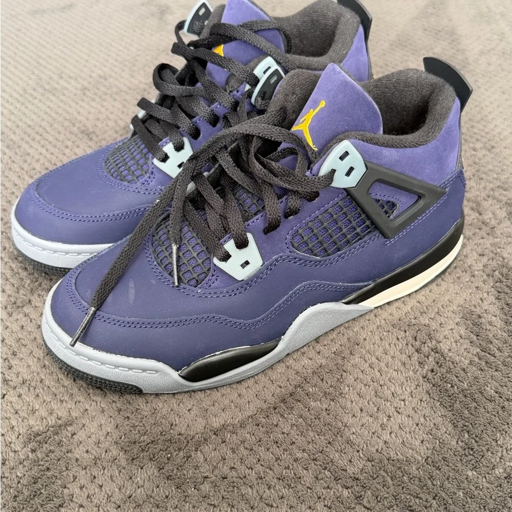 Jordan 4 Lakers size 3Y/4.5W
